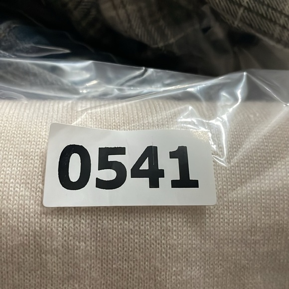 Zadig And Voltaire XS Sweater Ivory Merino Extra Fine Wool ARGILE Star - Picture 6 of 6